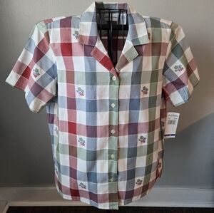 NWT Alfred Dunner Plaid Embroidered Floral Button Up Top Short Sleeve